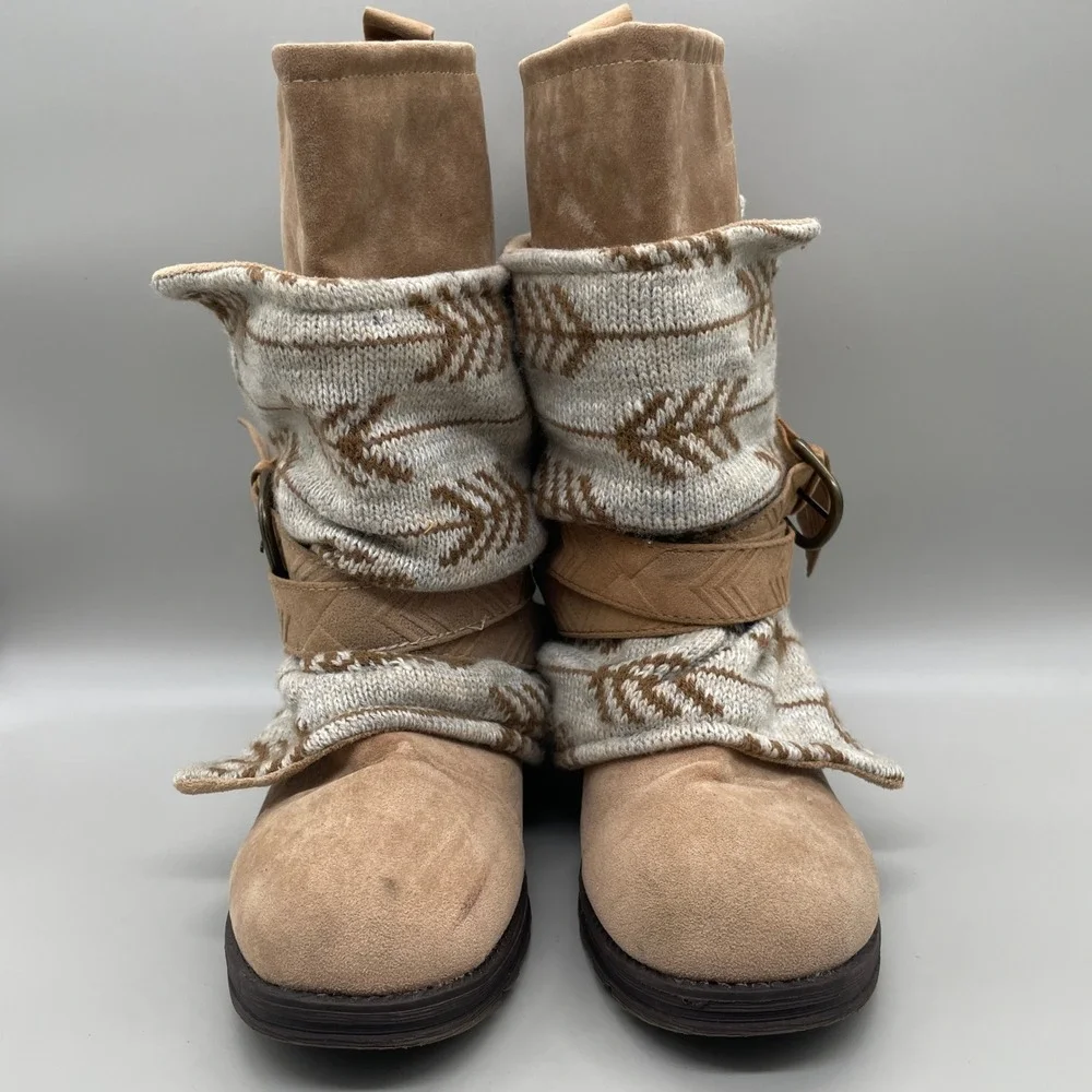Muk Luks Sweater Knit Booties Womens Size 7 Tan Faux Suede Fold-Over Boho Buckle